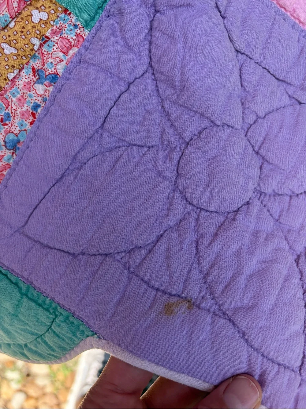 Vintage Lavender Fan Quilt 50x92 - Hand Quilted Scalloped Edge Cottage Quilt